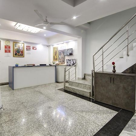 Hotel S B Inn-Near New Delhi Train Station Zewnętrze zdjęcie