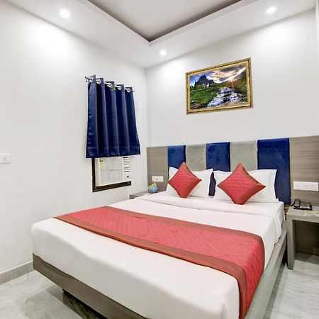 Hotel S B Inn-Near New Delhi Train Station Zewnętrze zdjęcie
