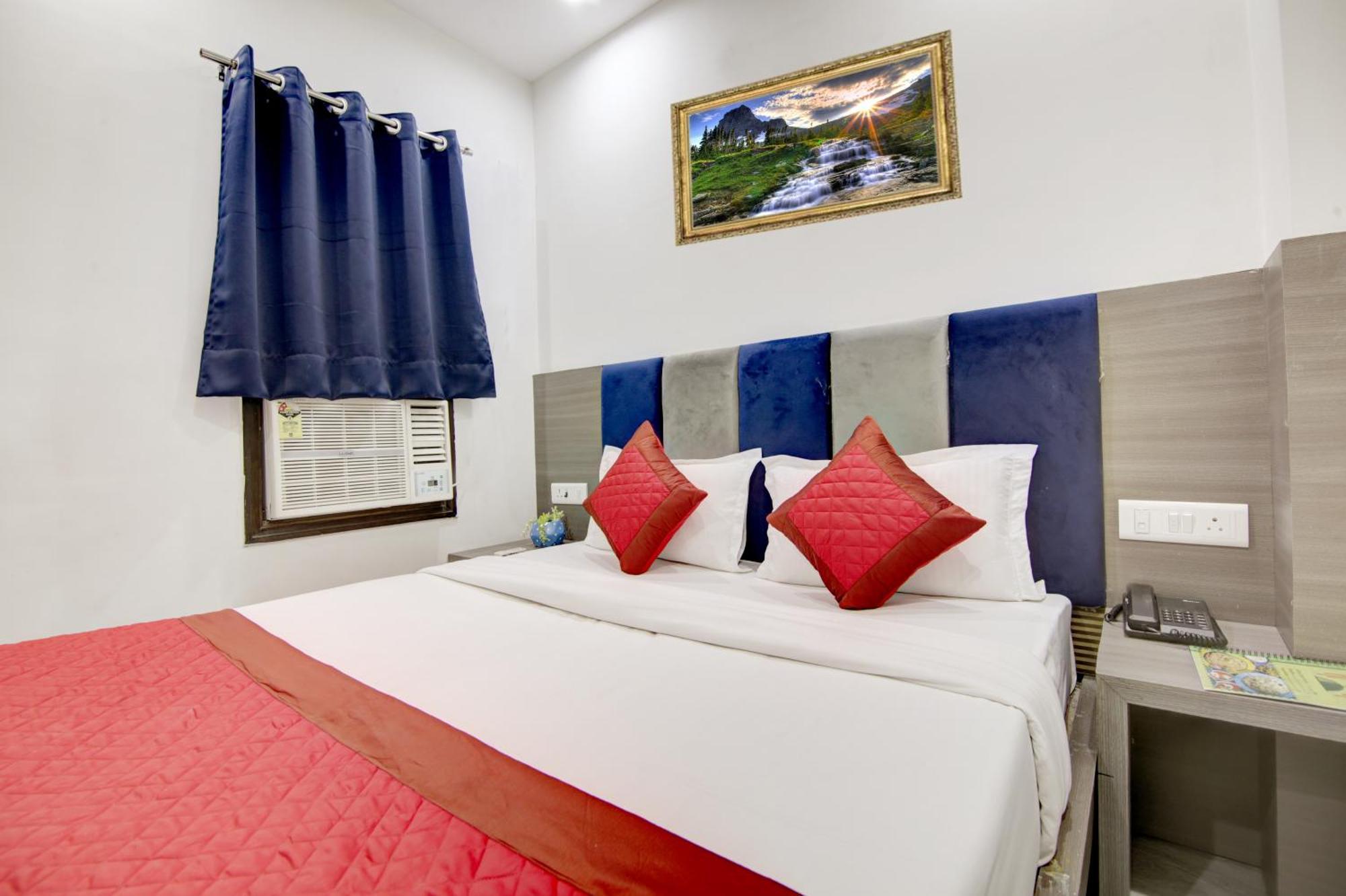 Hotel S B Inn-Near New Delhi Train Station Zewnętrze zdjęcie