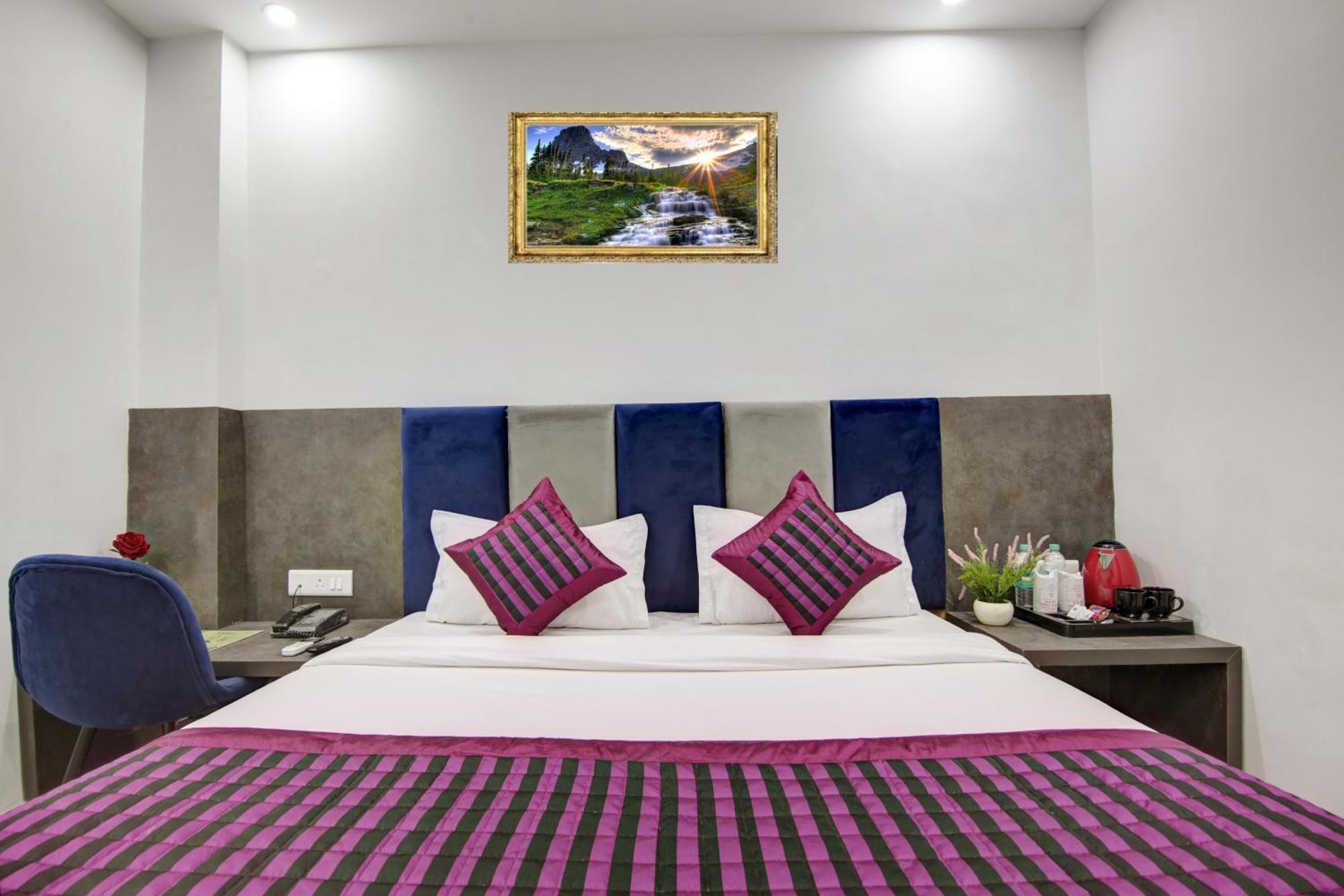 Hotel S B Inn-Near New Delhi Train Station Zewnętrze zdjęcie