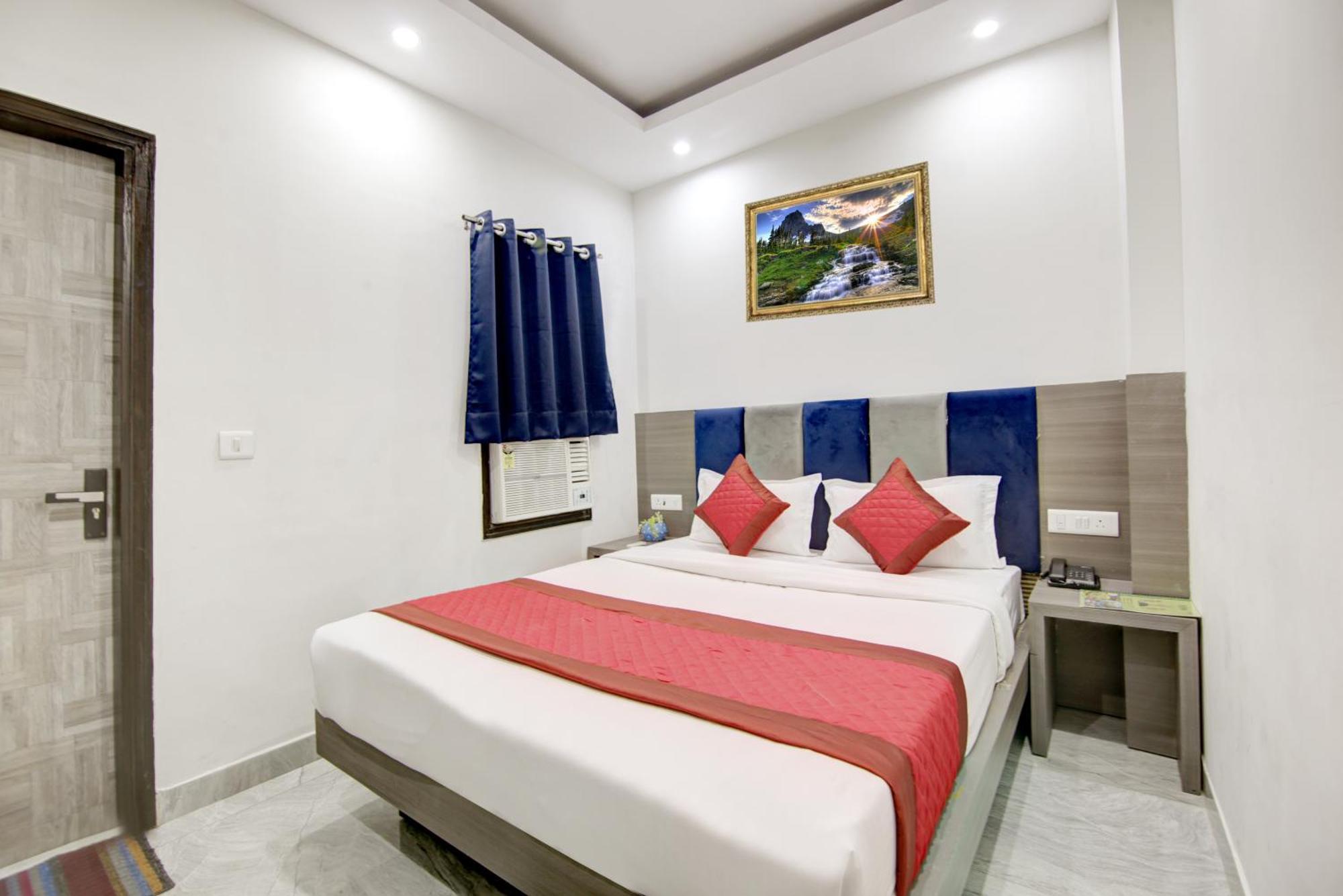 Hotel S B Inn-Near New Delhi Train Station Zewnętrze zdjęcie